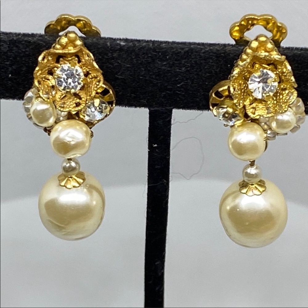 Exquisite Vintage Miriam Haskell baroque earrings.
